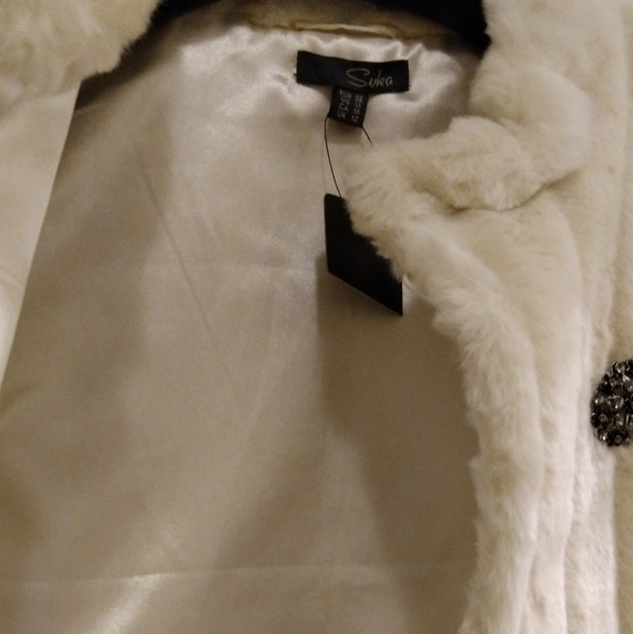 New Suka fun fur vest - NWOT - Picture 6 of 8